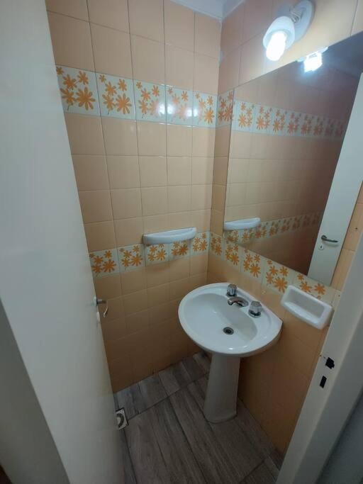 Apartamento Piso Centrico 25 De Mayo-750